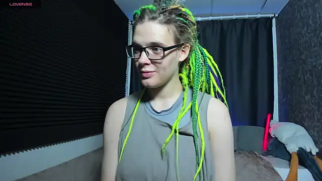 KIKI Krash online show from September 27, 9:48 am