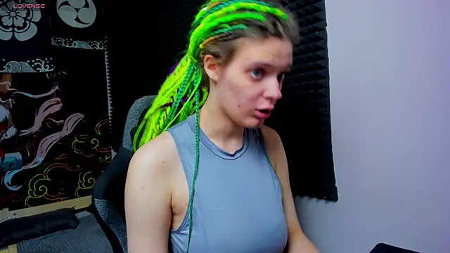 KIKI Krash online show from October 13, 10:06 am