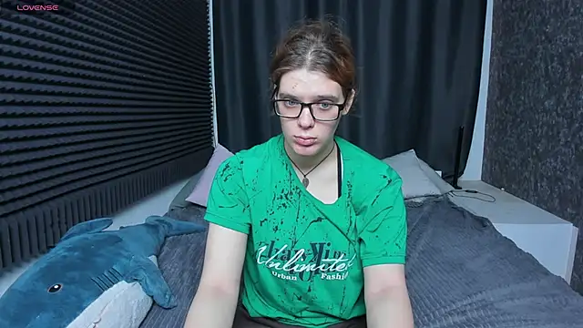 KIKI Krash online show from February 24, 10:15 am