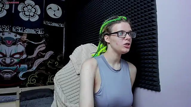 KIKI Krash online show from September 16, 10:49 am