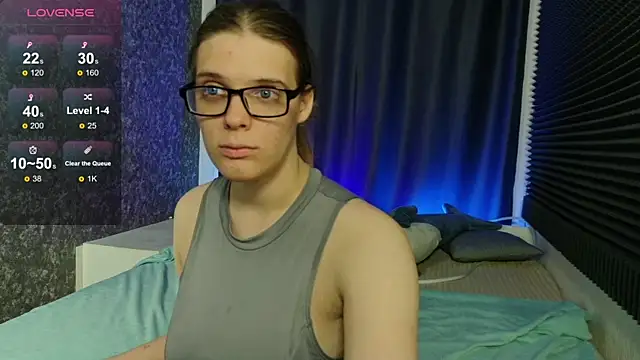 KIKI Krash online show from May 29, 10:32 am