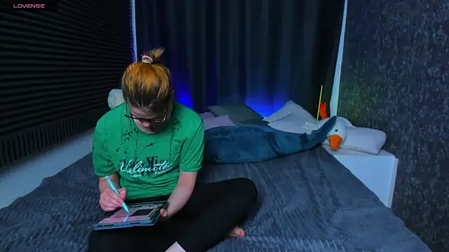 KIKI Krash online show from February 27, 4:43 pm