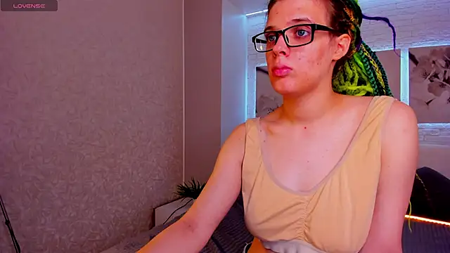 KIKI Krash online show from September 12, 10:04 am