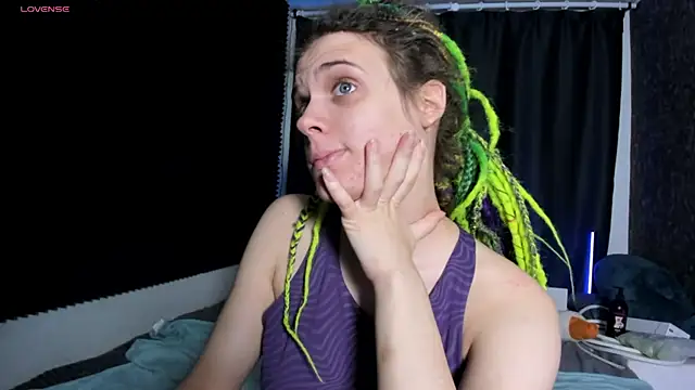 KIKI Krash online show from November 27, 10:05 am