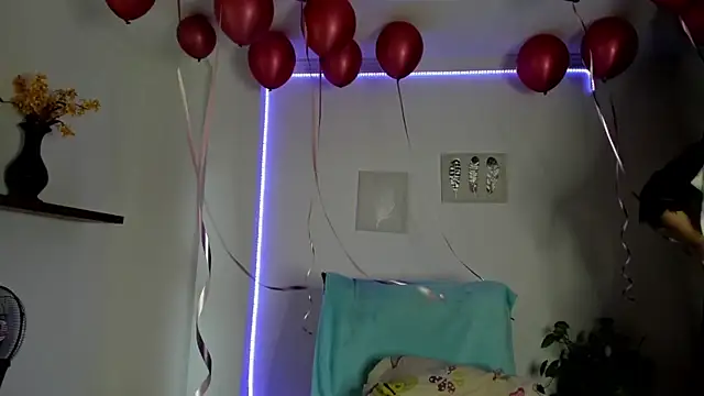 anniesweet- online show from October 31, 1:41 pm