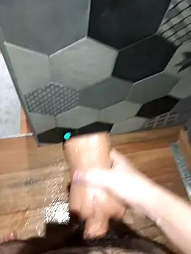 Snapshot of mattarm3122 chatting on January 8, 2:14 pm mattarm3122 online show from January 8, 2:14 pm