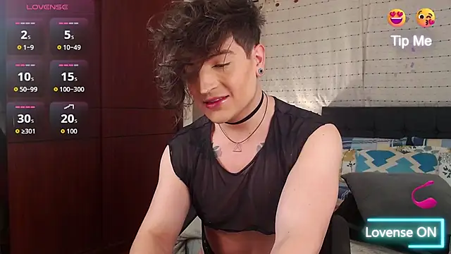 Snapshot of Hornymoan chatting on November 14, 10:46 pm Hornymoan online show from November 14, 10:46 pm