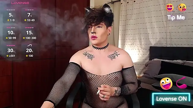 Snapshot of Hornymoan chatting on October 29, 10:52 pm Hornymoan online show from October 29, 10:52 pm