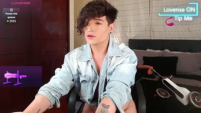 Hornymoan online show from February 13, 10:54 pm