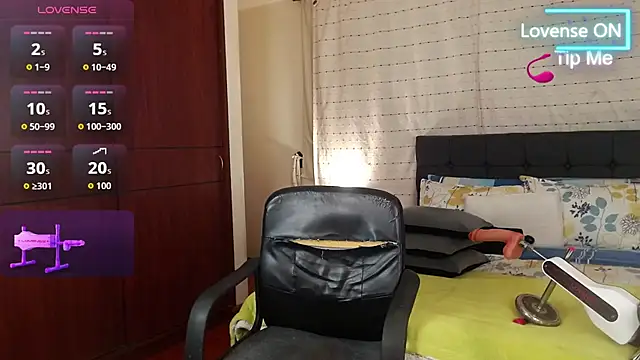 Hornymoan online show from February 17, 11:02 pm