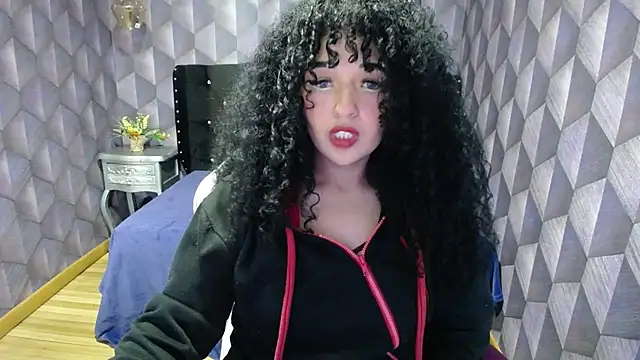 Snapshot of Sofiacowperx chatting on March 2, 6:03 pm Sofiacowperx online show from March 2, 6:03 pm