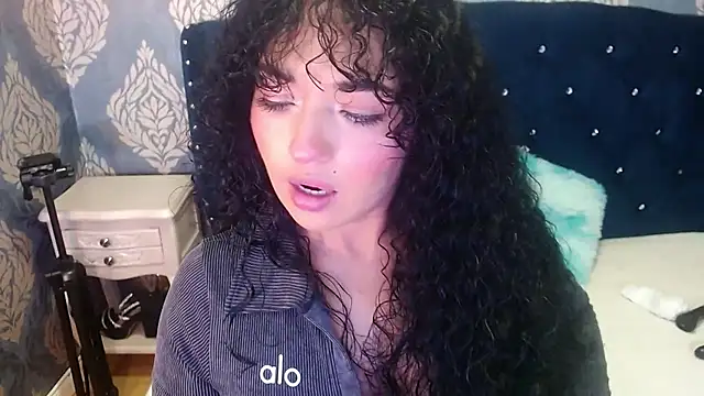 Sofiacowperx online show from July 18, 12:47 pm