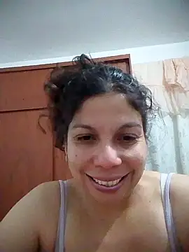 Snapshot of Carliina_Soussa chatting on March 3, 2:33 am Carliina Soussa online show from March 3, 2:33 am