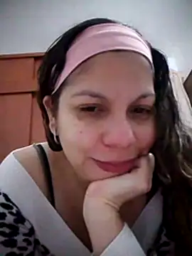 Carliina Soussa online show from November 17, 2:15 am