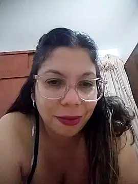 Carliina Soussa online show from April 9, 11:11 pm