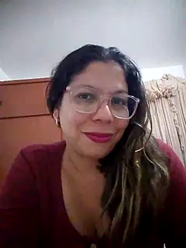 Snapshot of Carliina_Soussa chatting on February 25, 11:15 pm Carliina Soussa online show from February 25, 11:15 pm