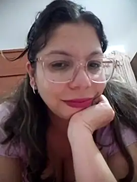 Carliina Soussa online show from April 6, 11:39 pm