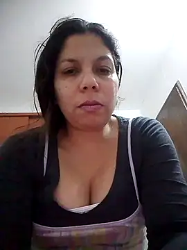 Snapshot of Carliina_Soussa chatting on March 2, 11:17 pm Carliina Soussa online show from March 2, 11:17 pm