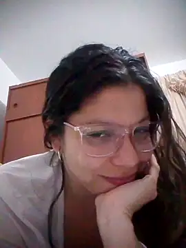Snapshot of Carliina_Soussa chatting on December 14, 8:09 am Carliina Soussa online show from December 14, 8:09 am