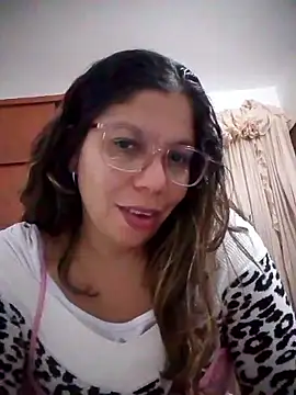 Snapshot of Carliina_Soussa chatting on January 15, 10:35 pm Carliina Soussa online show from January 15, 10:35 pm