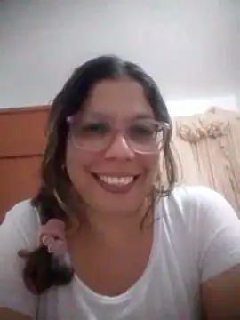 Snapshot of Carliina_Soussa chatting on January 17, 10:24 pm Carliina Soussa online show from January 17, 10:24 pm
