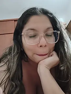 Snapshot of Carliina_Soussa chatting on July 4, 10:36 pm Carliina Soussa online show from July 4, 10:36 pm