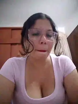 Carliina Soussa online show from March 24, 1:38 am