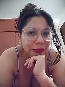 Snapshot of Carliina_Soussa chatting on June 18, 10:48 pm Carliina Soussa online show from June 18, 10:48 pm