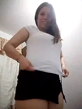 Snapshot of Carliina_Soussa chatting on September 13, 10:43 pm Carliina Soussa online show from September 13, 10:43 pm