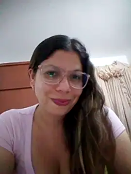 Snapshot of Carliina_Soussa chatting on December 15, 3:34 am Carliina Soussa online show from December 15, 3:34 am