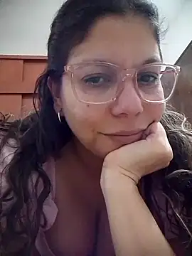 Carliina Soussa online show from May 12, 10:27 pm