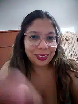 Snapshot of Carliina_Soussa chatting on March 2, 12:11 am Carliina Soussa online show from March 2, 12:11 am