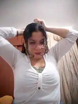 Snapshot of Carliina_Soussa chatting on January 12, 2:29 am Carliina Soussa online show from January 12, 2:29 am