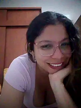 Snapshot of Carliina_Soussa chatting on February 10, 1:26 am Carliina Soussa online show from February 10, 1:26 am
