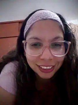 Snapshot of Carliina_Soussa chatting on February 18, 11:23 pm Carliina Soussa online show from February 18, 11:23 pm