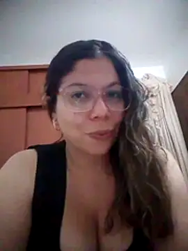 Snapshot of Carliina_Soussa chatting on February 22, 11:06 pm Carliina Soussa online show from February 22, 11:06 pm