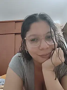 Snapshot of Carliina_Soussa chatting on July 8, 11:38 pm Carliina Soussa online show from July 8, 11:38 pm