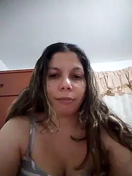Snapshot of Carliina_Soussa chatting on October 2, 10:24 pm Carliina Soussa online show from October 2, 10:24 pm