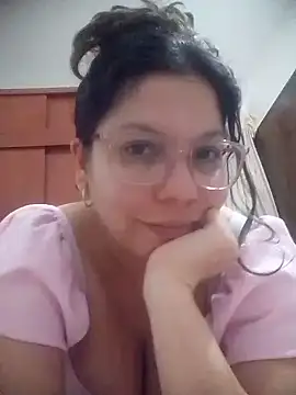 Snapshot of Carliina_Soussa chatting on June 19, 10:36 pm Carliina Soussa online show from June 19, 10:36 pm