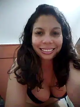 Snapshot of Carliina_Soussa chatting on February 26, 2:52 am Carliina Soussa online show from February 26, 2:52 am