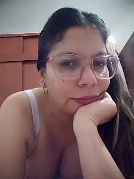 Carliina Soussa online show from May 15, 11:47 pm