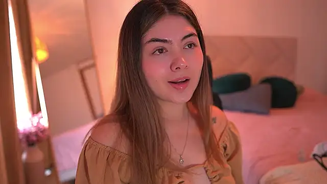 Lau Bee online show from February 22, 4:30 pm