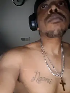 bigboytoy912 online show from April 26, 7:38 am