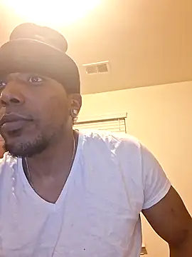 bigboytoy912 online show from March 8, 2:04 am