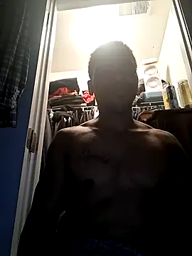 Snapshot of bigboytoy912 chatting on June 14, 2:24 am bigboytoy912 online show from June 14, 2:24 am