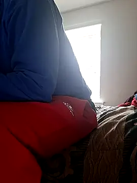 bigboytoy912 online show from April 18, 7:07 pm