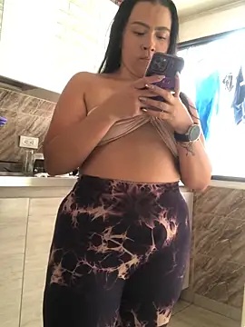 Snapshot of Abigail_Cowen chatting on November 25, 3:45 pm Abigail Cowen online show from November 25, 3:45 pm