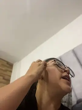 Abigail Cowen online show from April 24, 11:51 pm