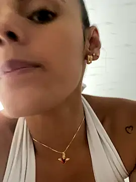 Snapshot of ZoeJohnsoon chatting on November 1, 6:46 pm ZoeJohnsoon online show from November 1, 6:46 pm