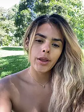 Snapshot of ZoeJohnsoon chatting on November 17, 6:23 pm ZoeJohnsoon online show from November 17, 6:23 pm